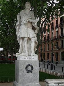 C19th statue of Guifré the Hairy outside the Palacio Real, Madrid
