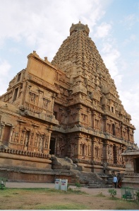 Front right of the Brihadeshwara Temple, from Wikimedia Commons