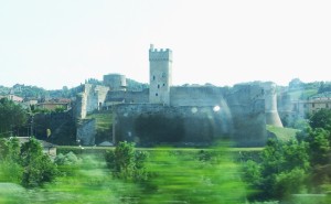 The ruined fort at Castellina Scalo seen from the railway