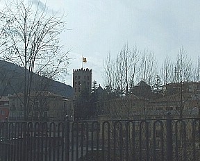 Santa Maria de Ripoll, photographed from a car in 2008