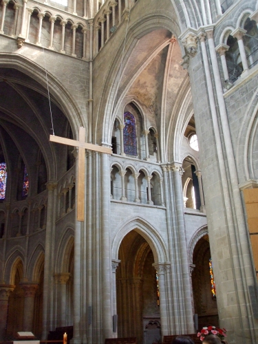 A cross hanging in the crossing at Notre-Dame de Lausanne