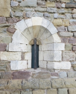 Window in the apse of Sant Andreu de Tona