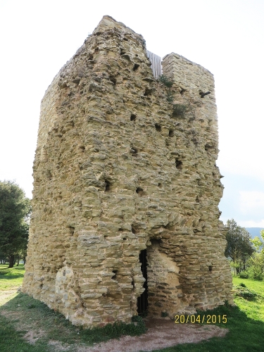 East face of the Castell de Tona