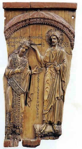 Ivory depiction of Constantine VII being crowned by Christ